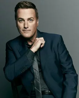 Turn Your Eyes Upon Jesus - Michael W. Smith